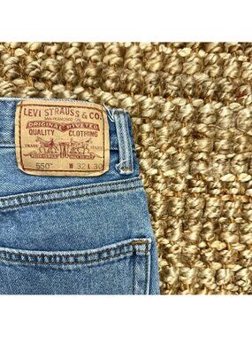 Vintage 550 Levis Men’s Jeans Relaxed Fit (32x30) Relaxed 100% Cotton